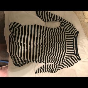 quarter sleeve maternity top